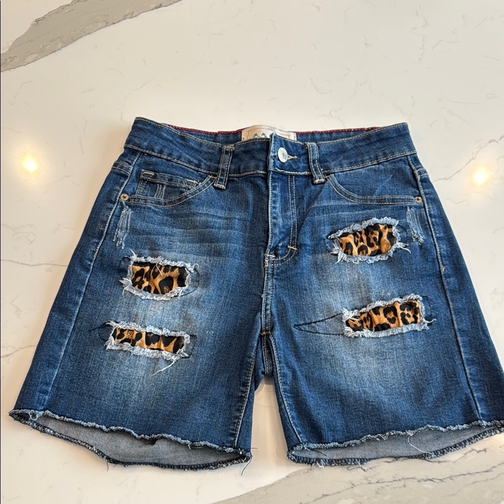L&B Distressed shorts